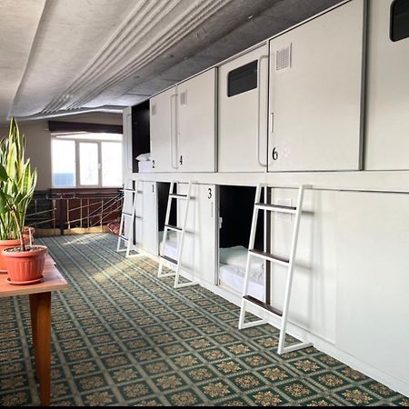 Capsule Hotel Technocave บิชเคก ภายนอก รูปภาพ
