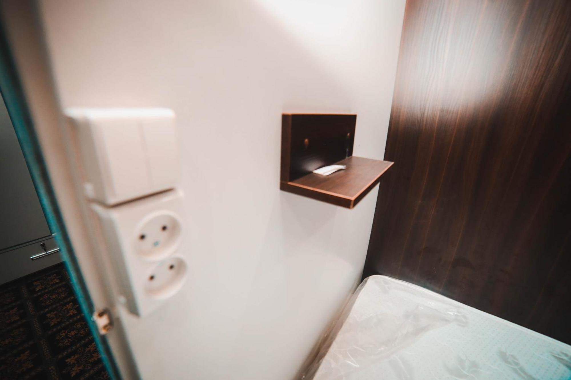 Capsule Hotel Technocave บิชเคก ภายนอก รูปภาพ
